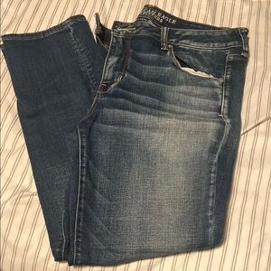 American Eagle Skinny Blue Jeans